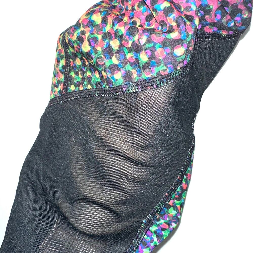 Nike Pro Hypercool Multicolor Pattern Mesh Capri … - image 5